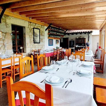 Sidreria La Casa Abajo Hotell La Franca Exteriör bild