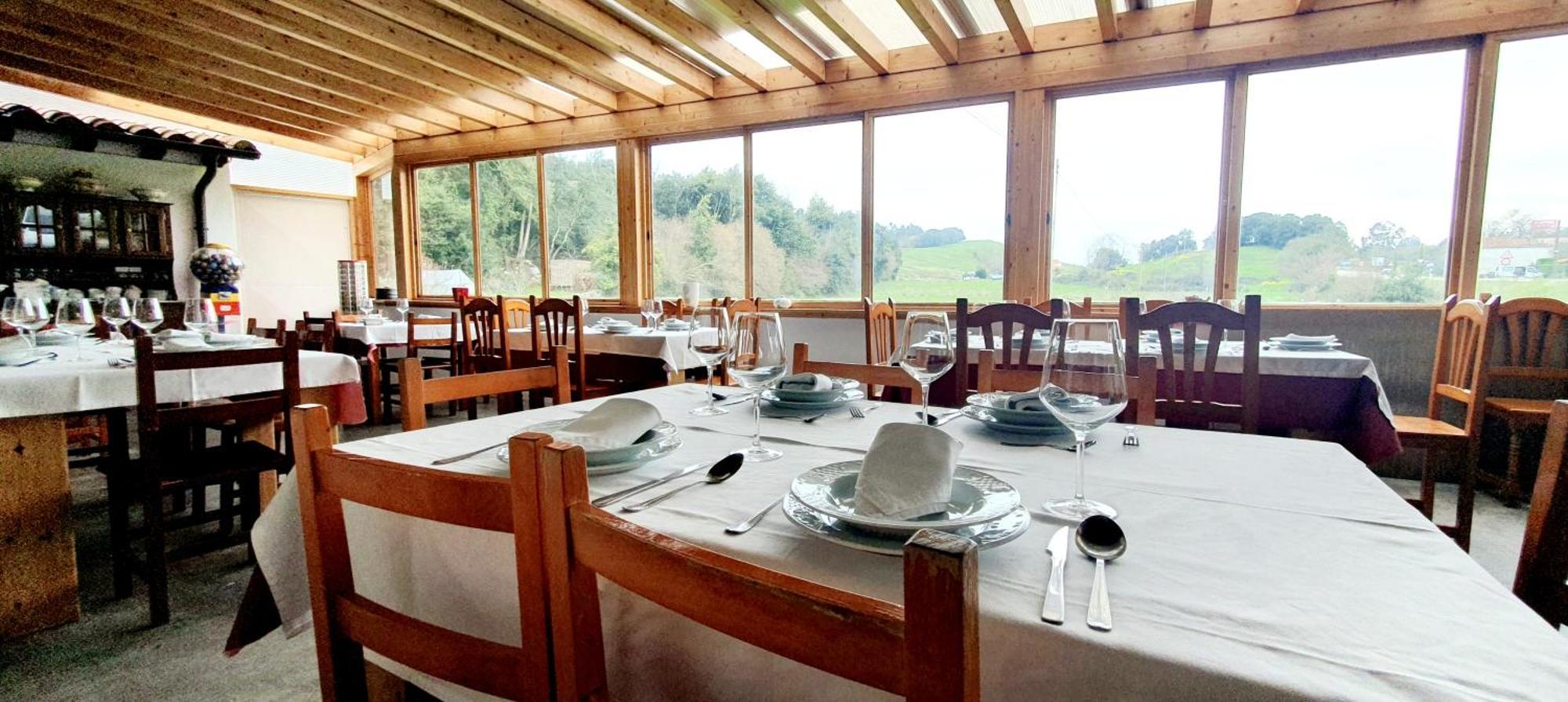 Sidreria La Casa Abajo Hotell La Franca Exteriör bild