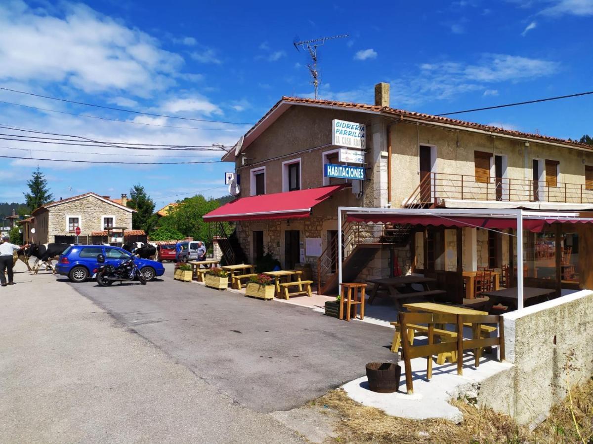 Sidreria La Casa Abajo Hotell La Franca Exteriör bild